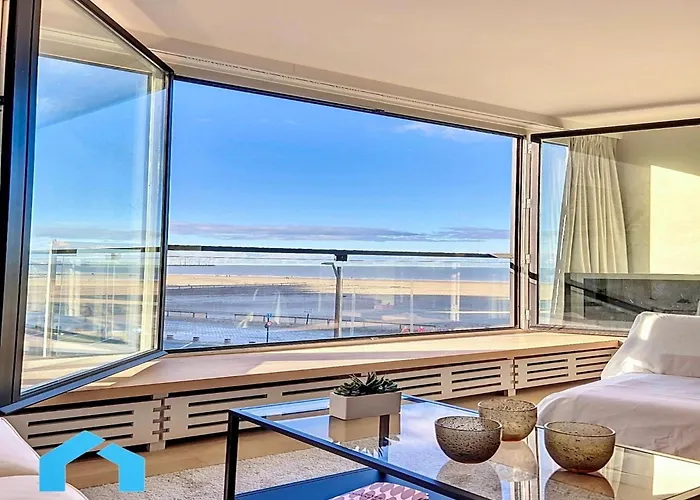 Apartment In With Sea Views *